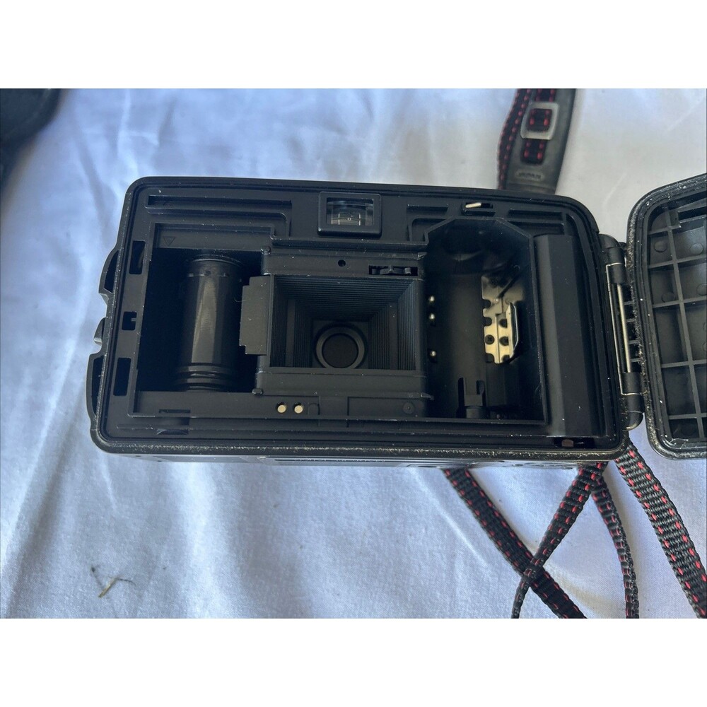 Nikon AW35 Point And Shoot Waterproof Camera 35mm Film Camera With Soft Case - Picture 6 of 6
